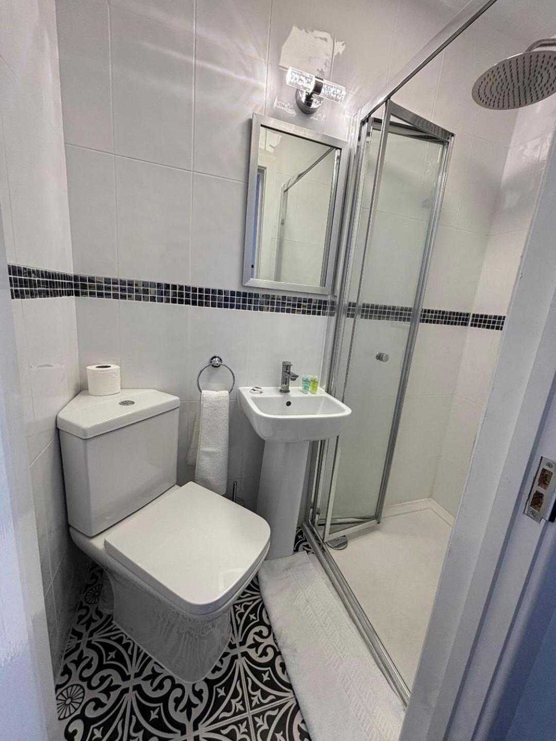 Stanley House Отель 2*